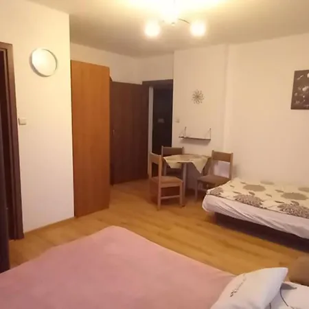 Goscinne Agatka Проживание в семье Ястарня