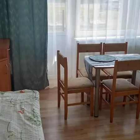 Goscinne Agatka Проживание в семье Ястарня